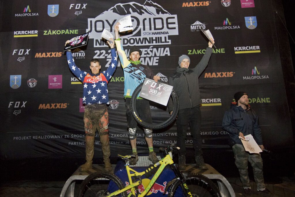 Videorelacja z Joy Ride Night Downhill