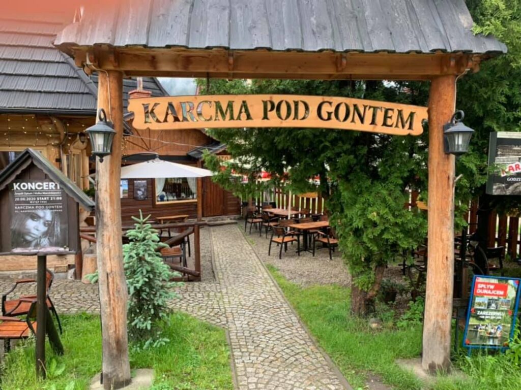 Sierpniowe koncerty w Karczmie pod Gontem
